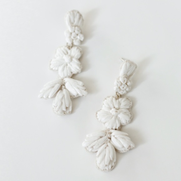 A.B Ellie Earrings - Picture 3 of 4